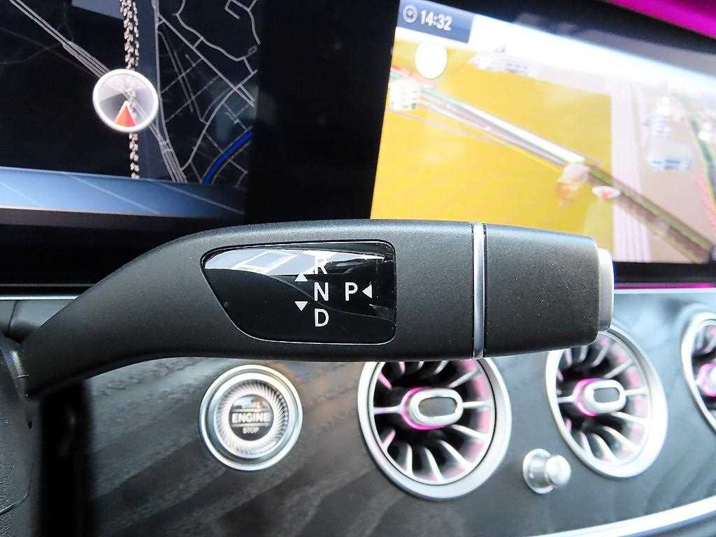 Mercedes Benz E class - Vista 11