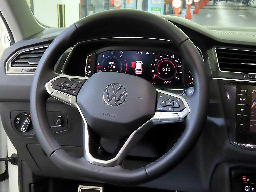Volkswagen Tiguan - Vista 8