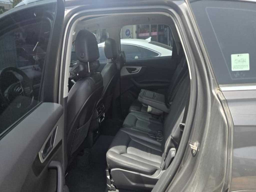Audi Q7 - Vista 6