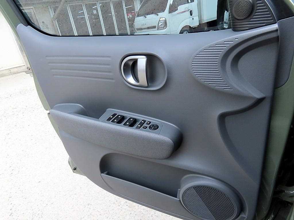 HYUNDAI Casper - Vista 11