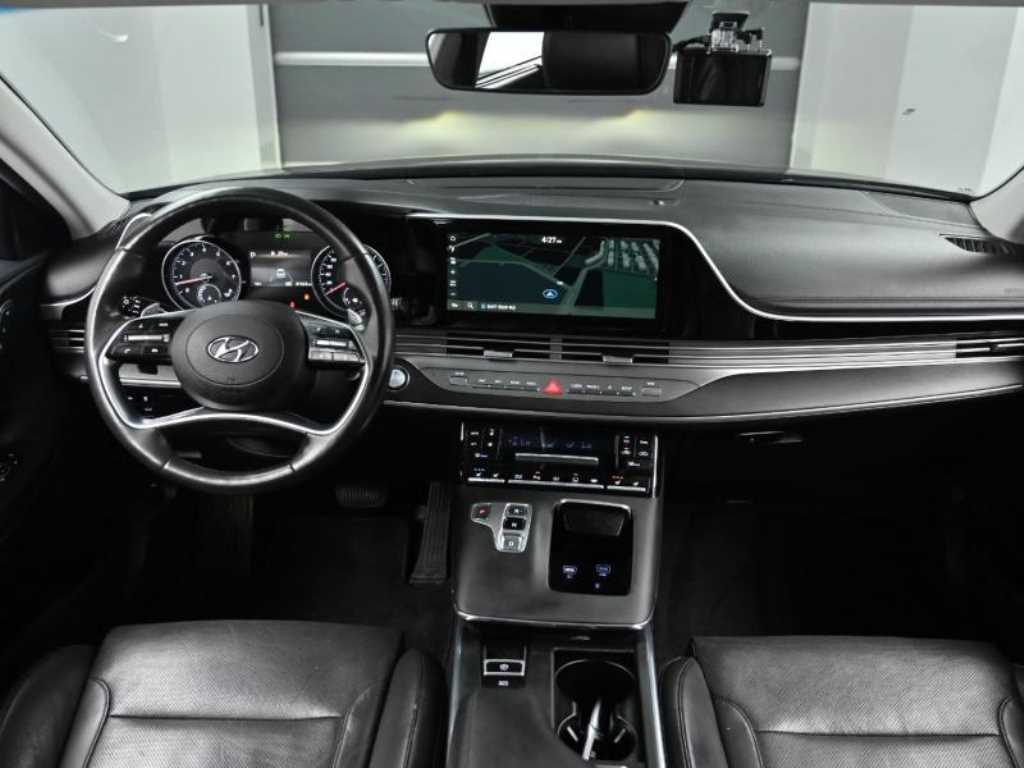 HYUNDAI Grandeur - Vista 7