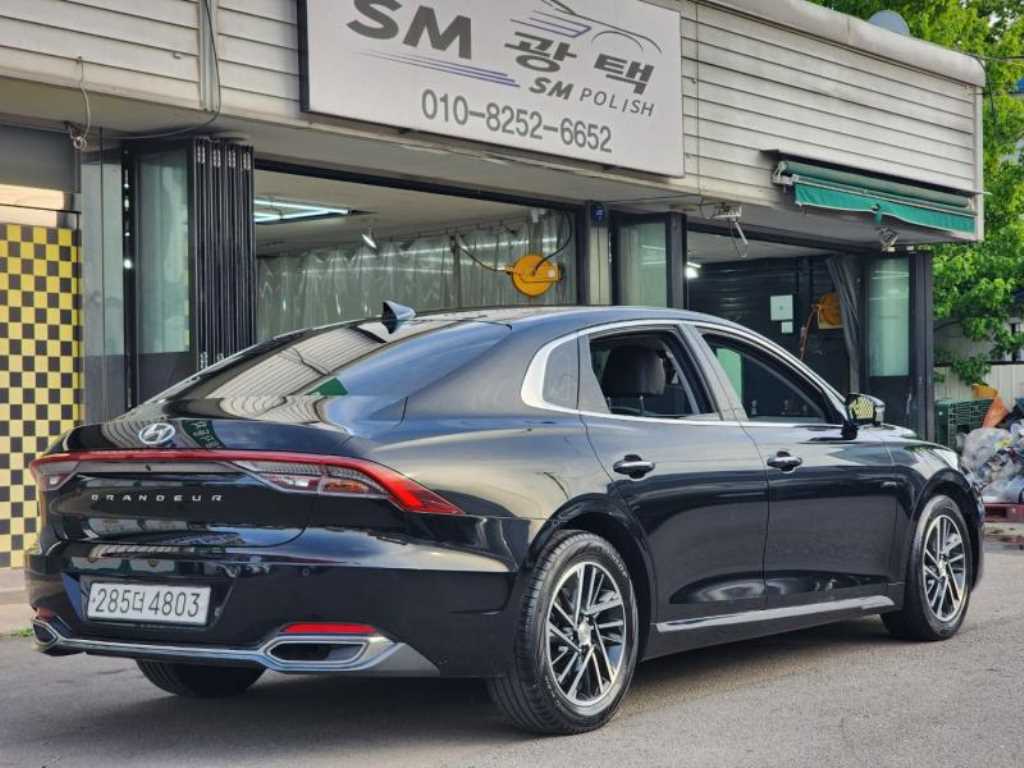 HYUNDAI Grandeur - Vista 2
