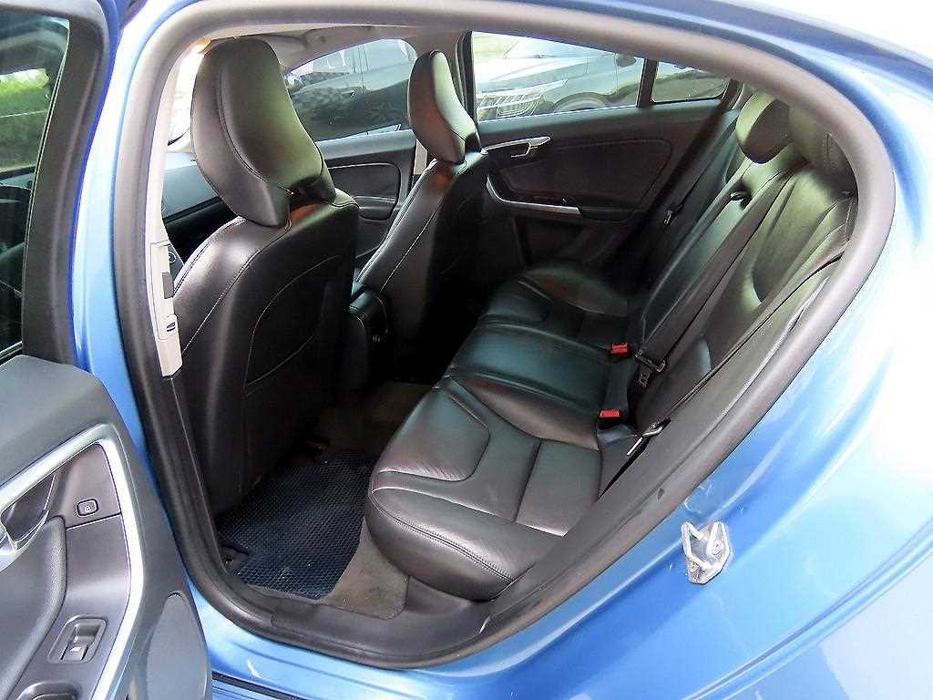 Volvo S60 - Vista 6