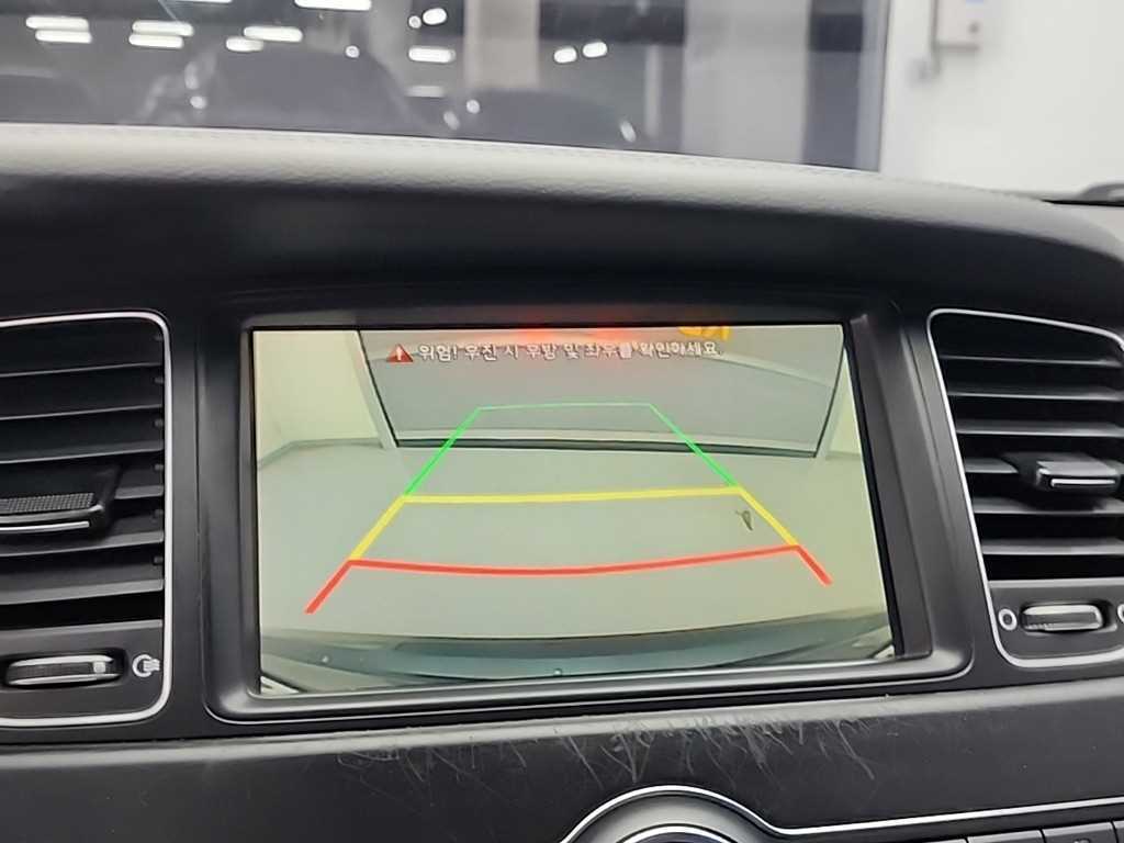 KIA K7 - Vista 9