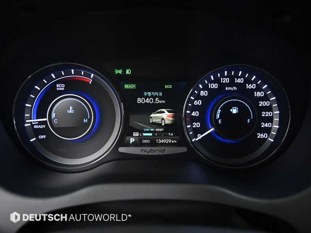 HYUNDAI Grandeur - Vista 8