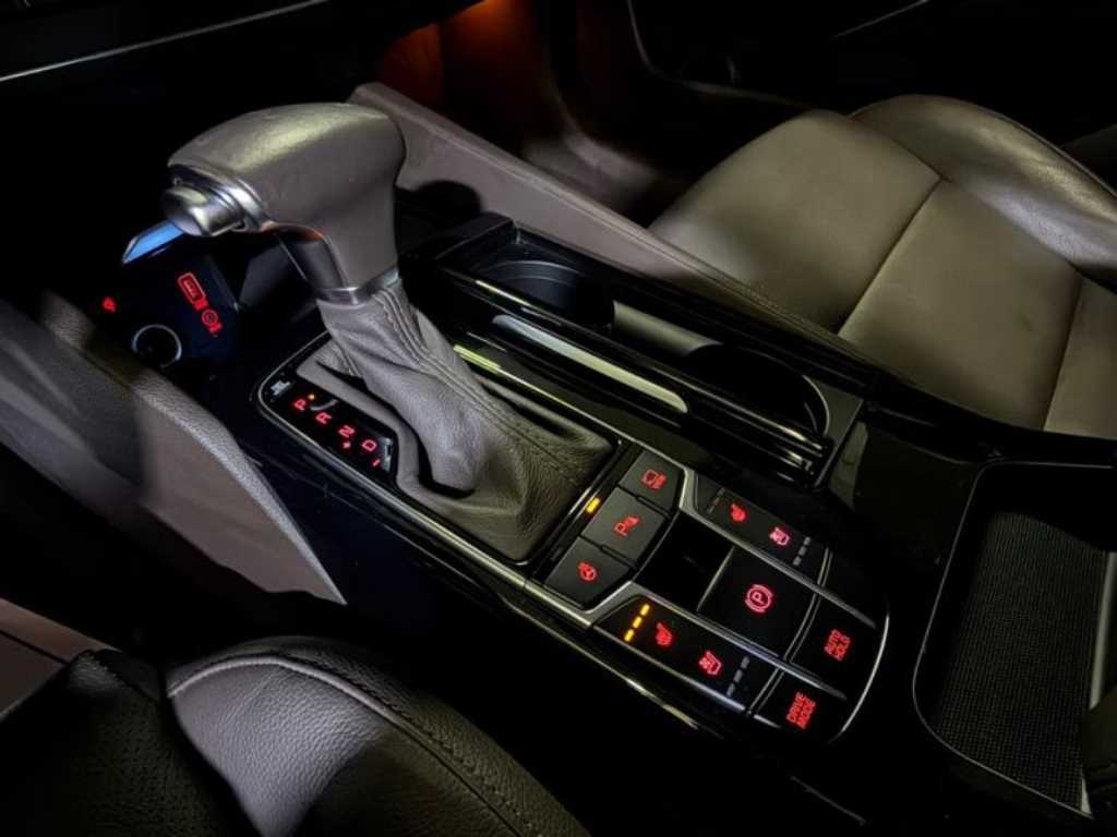 KIA K7 - Vista 11