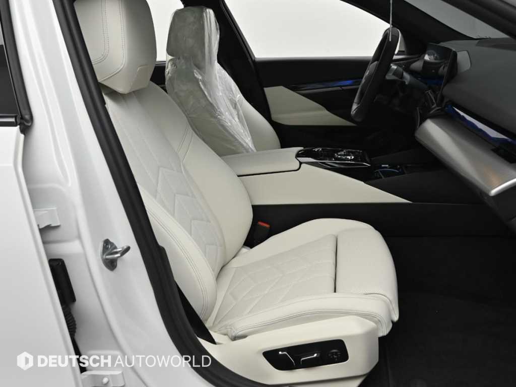 BMW i5 - Vista 10