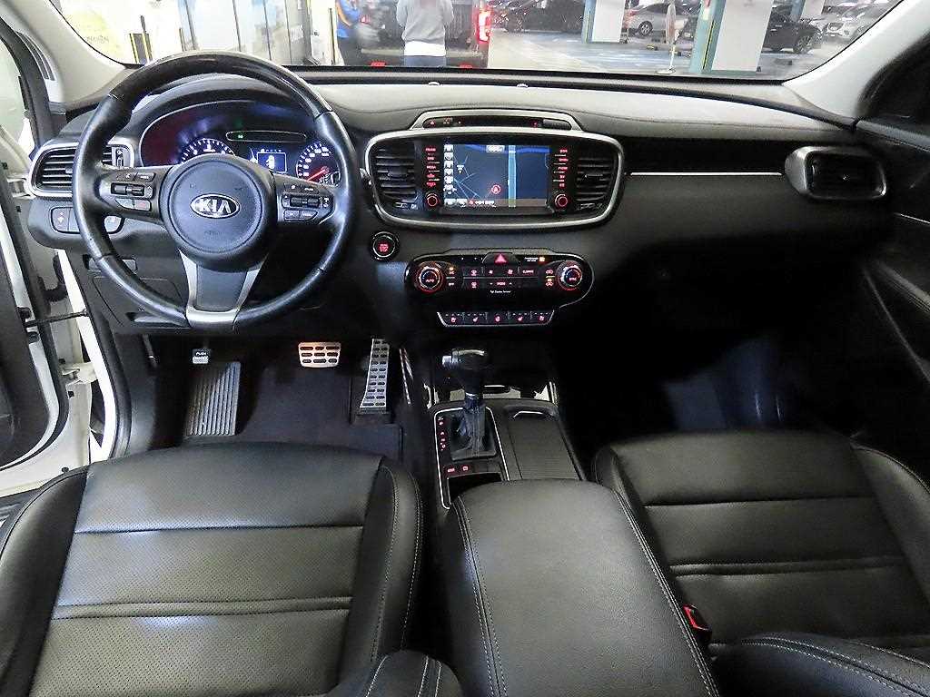 KIA Sorento - Vista 10