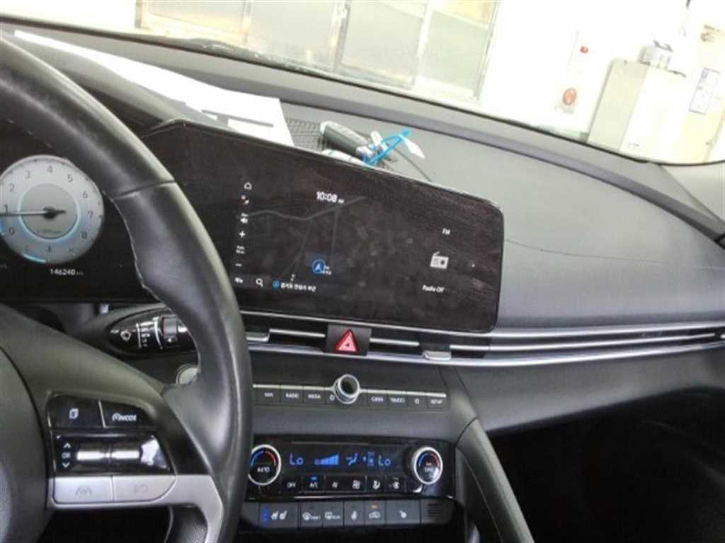 HYUNDAI Avante - Vista 7
