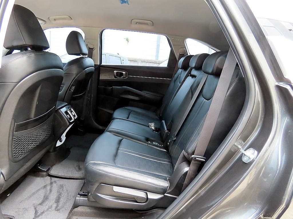 KIA Sorento - Vista 6
