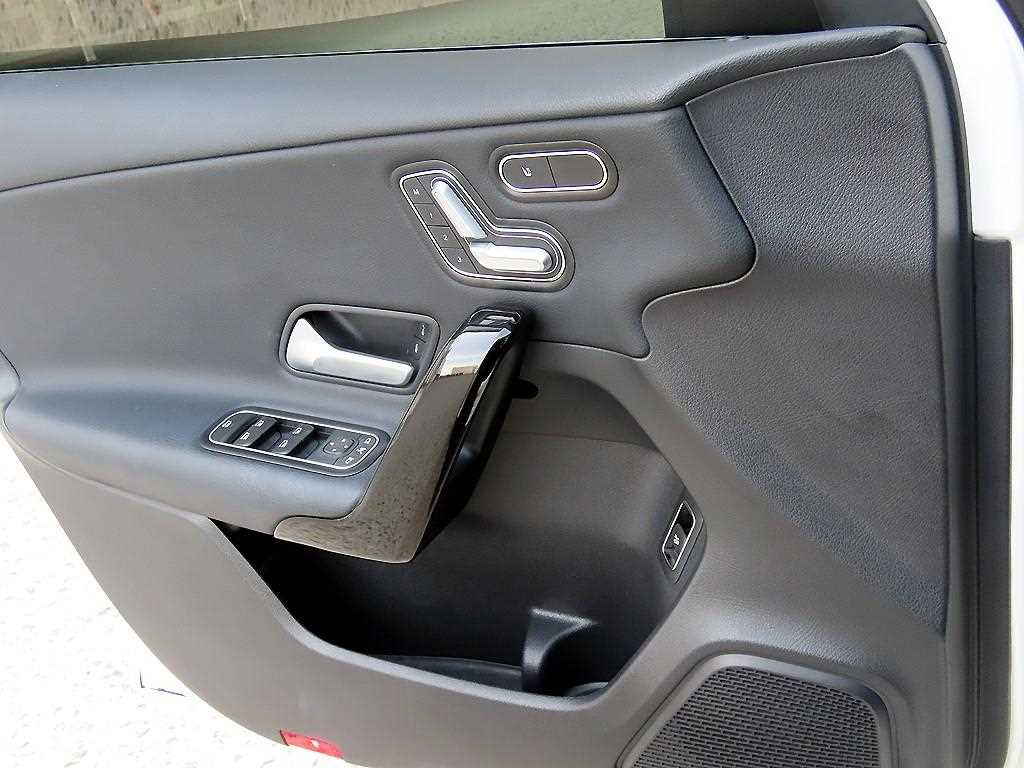 Mercedes Benz A Class - Vista 11