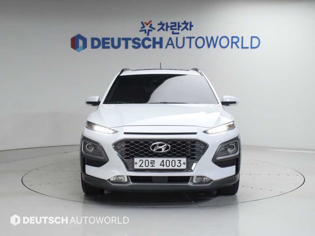 HYUNDAI Kona - Vista 3