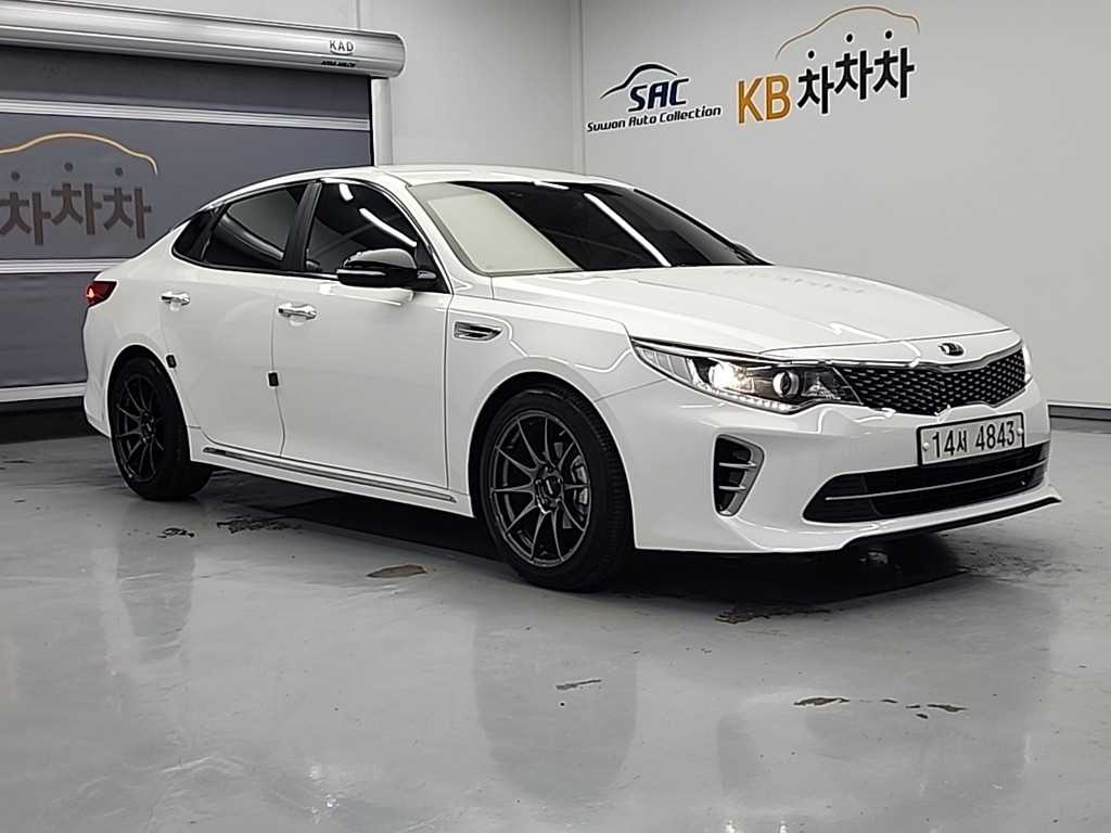 KIA K5 - Vista 4