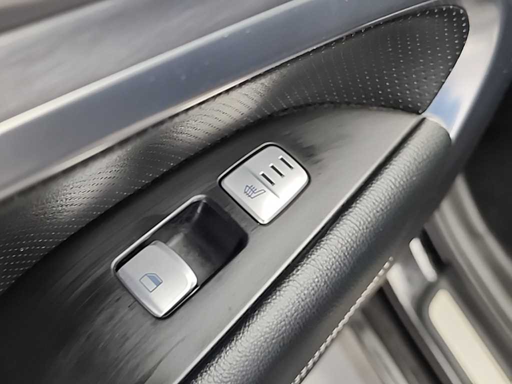 Genesis G70 2018 Negro - Importación desde Corea - HF Imports Iquique - Foto 13