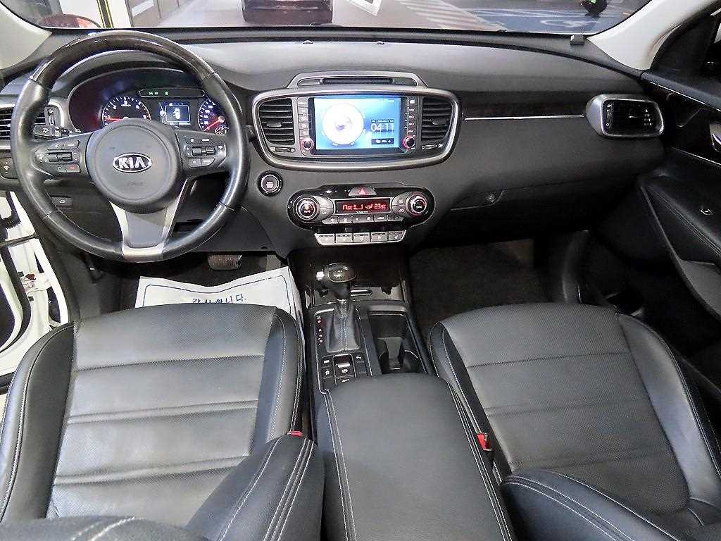 KIA Sorento - Vista 10