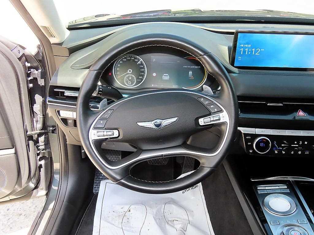 Genesis G80 - Vista 8