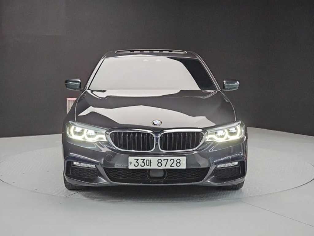 BMW 5 Series - Vista 2
