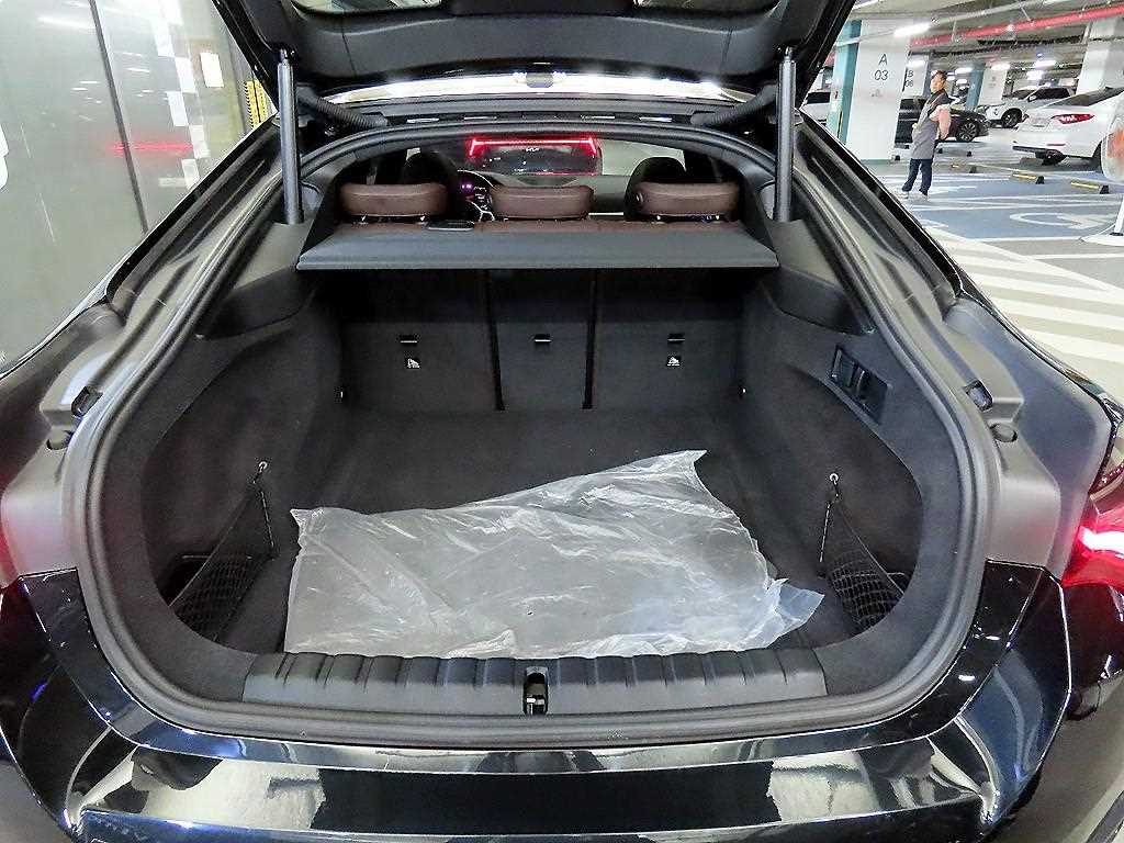 BMW 4 Series 2022 Negro - Importación desde Corea - HF Imports Iquique - Foto 17