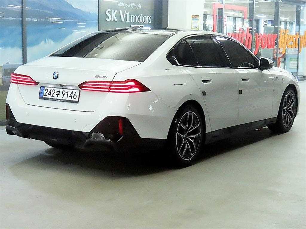 BMW 5 Series - Vista 4