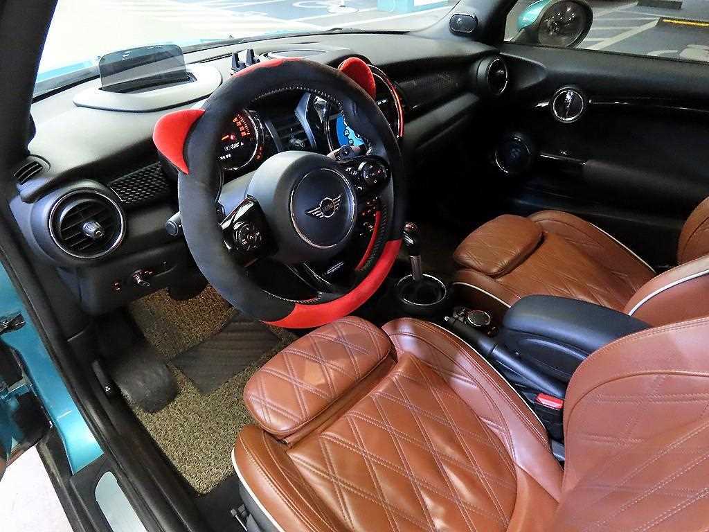 Mini Cooper Convertible - Vista 12