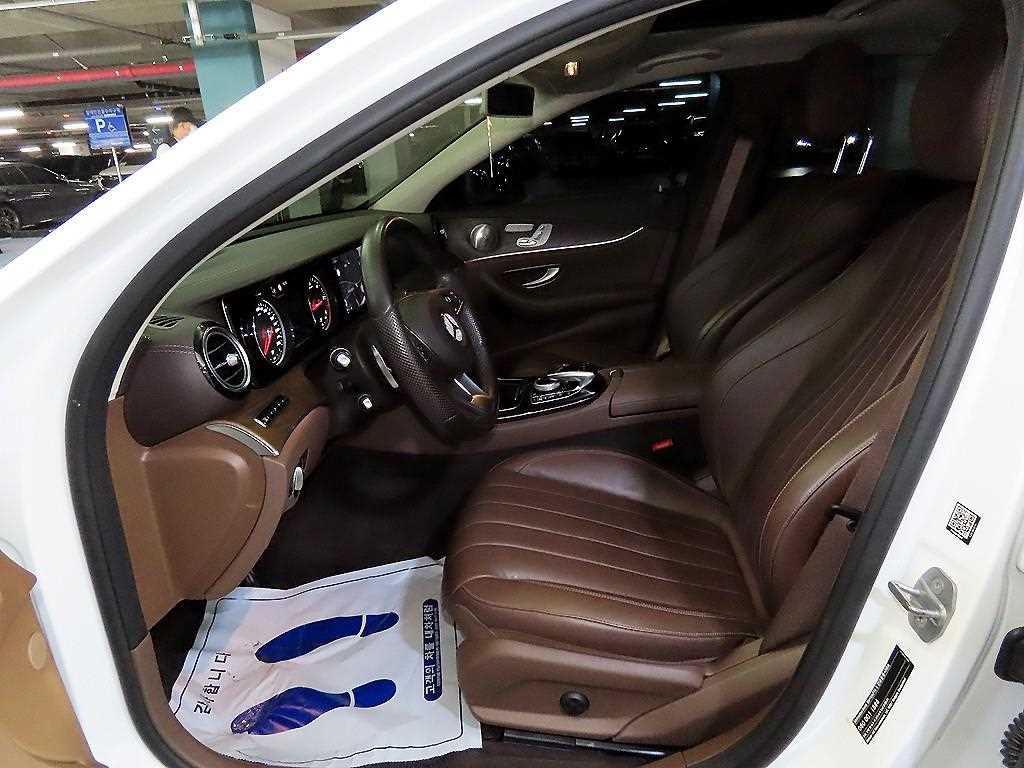 Mercedes Benz E class - Vista 6
