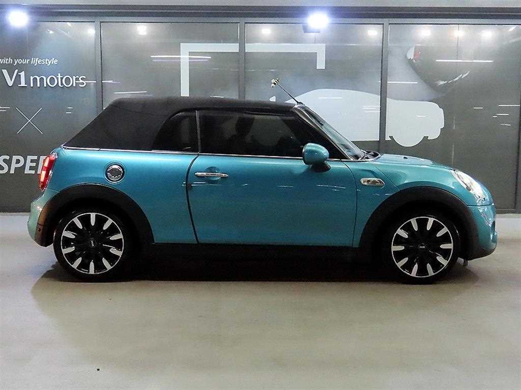 Mini Cooper Convertible - Vista 3