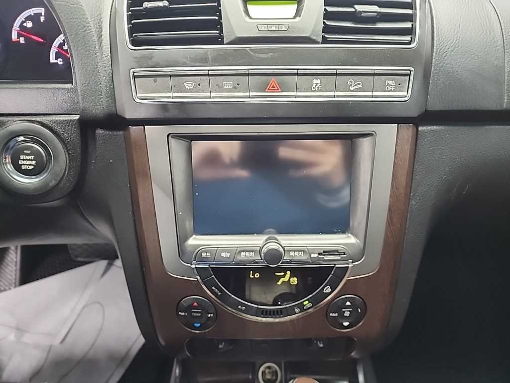 Ssangyong Rexton - Vista 10