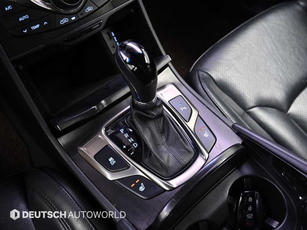 HYUNDAI Grandeur - Vista 9