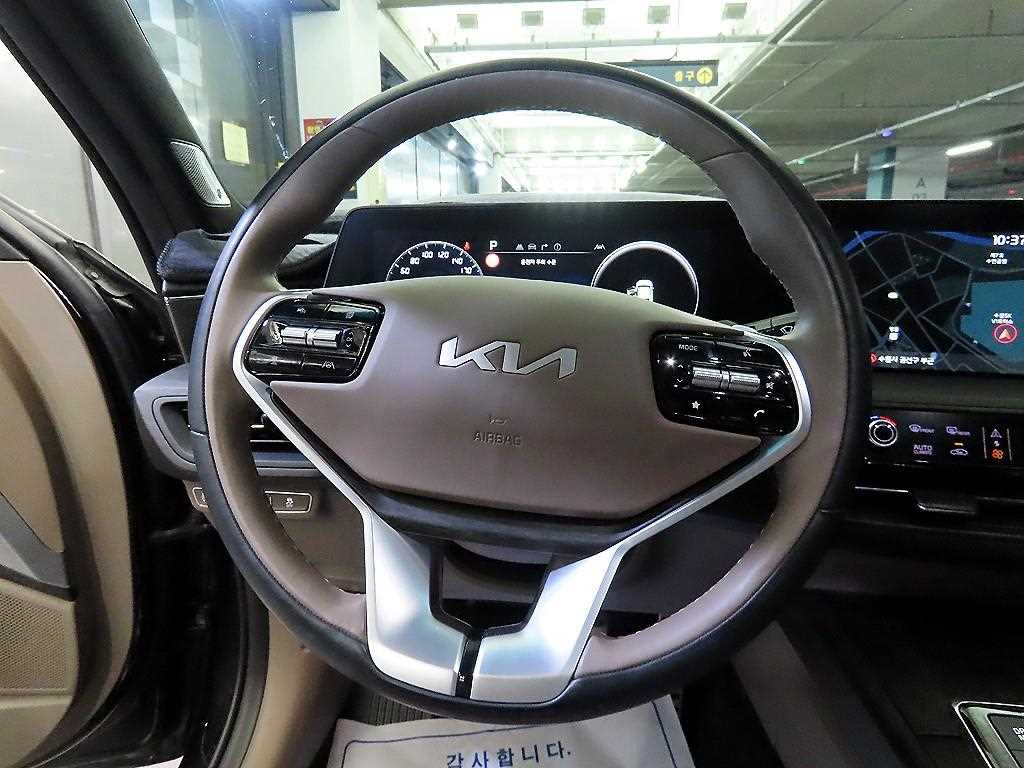KIA K8 - Vista 8