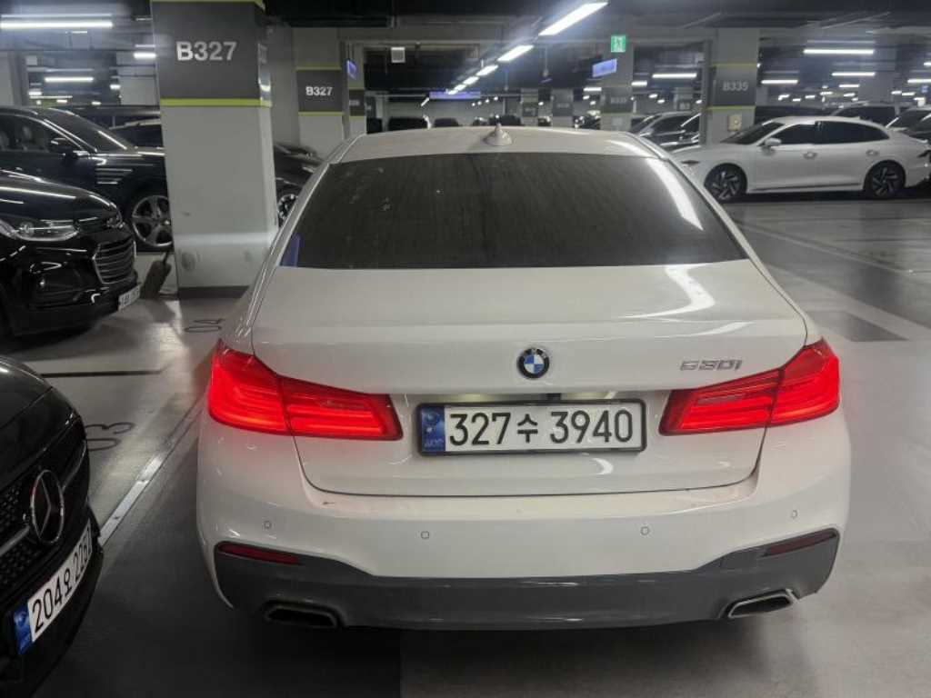 BMW 5 Series - Vista 4