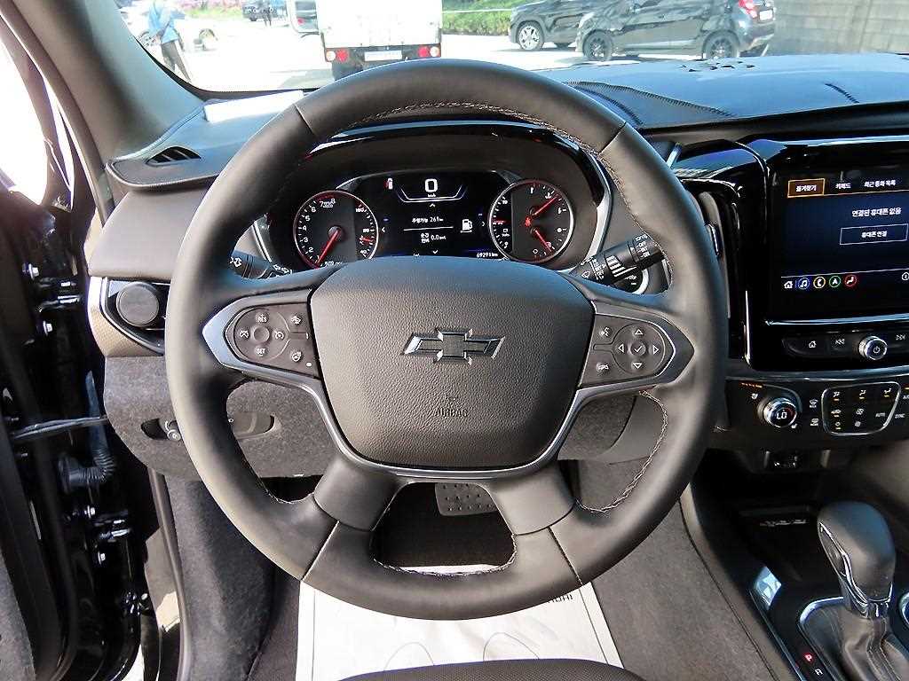Chevrolet Travers - Vista 9