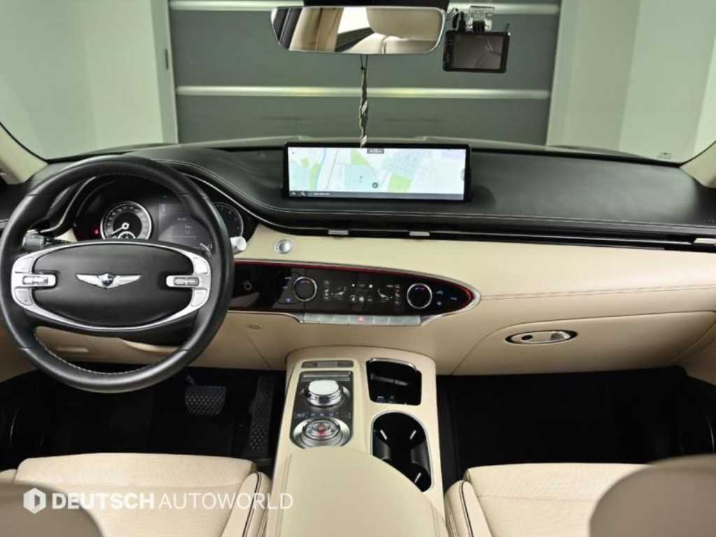 Genesis GV70 - Vista 7