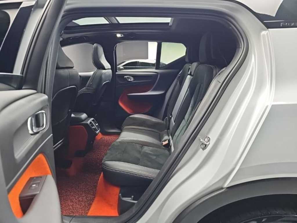 Volvo XC40 2020 Gris - Importación desde Corea - HF Imports Iquique - Foto 19