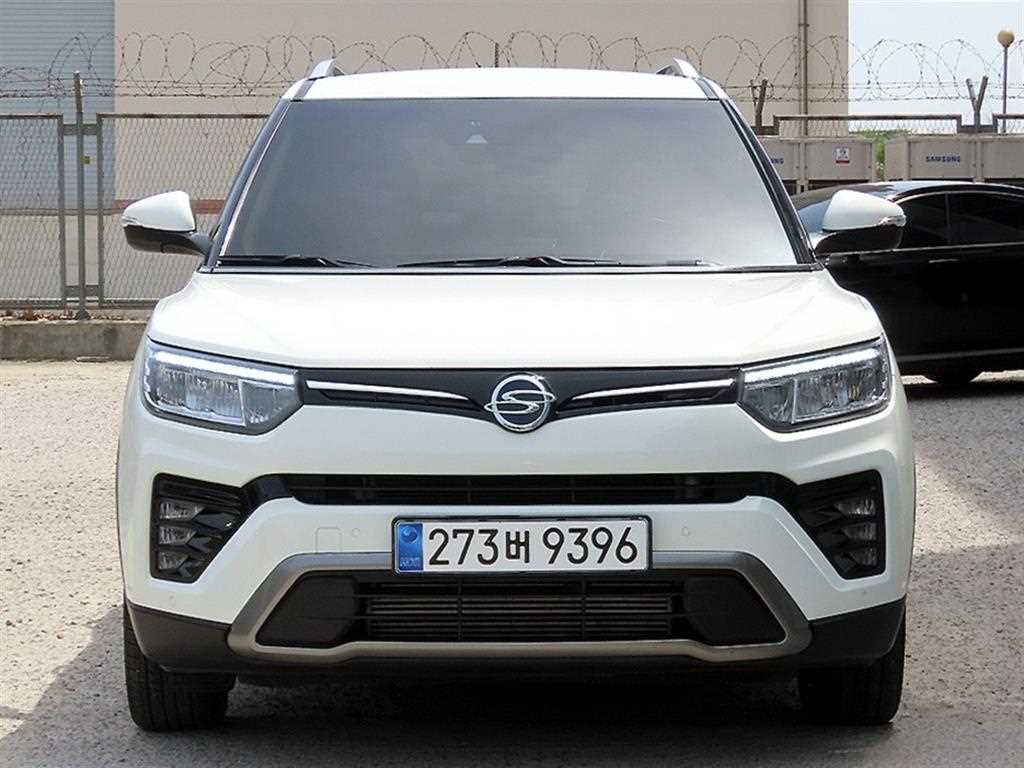 Ssangyong Tivoli - Vista 2