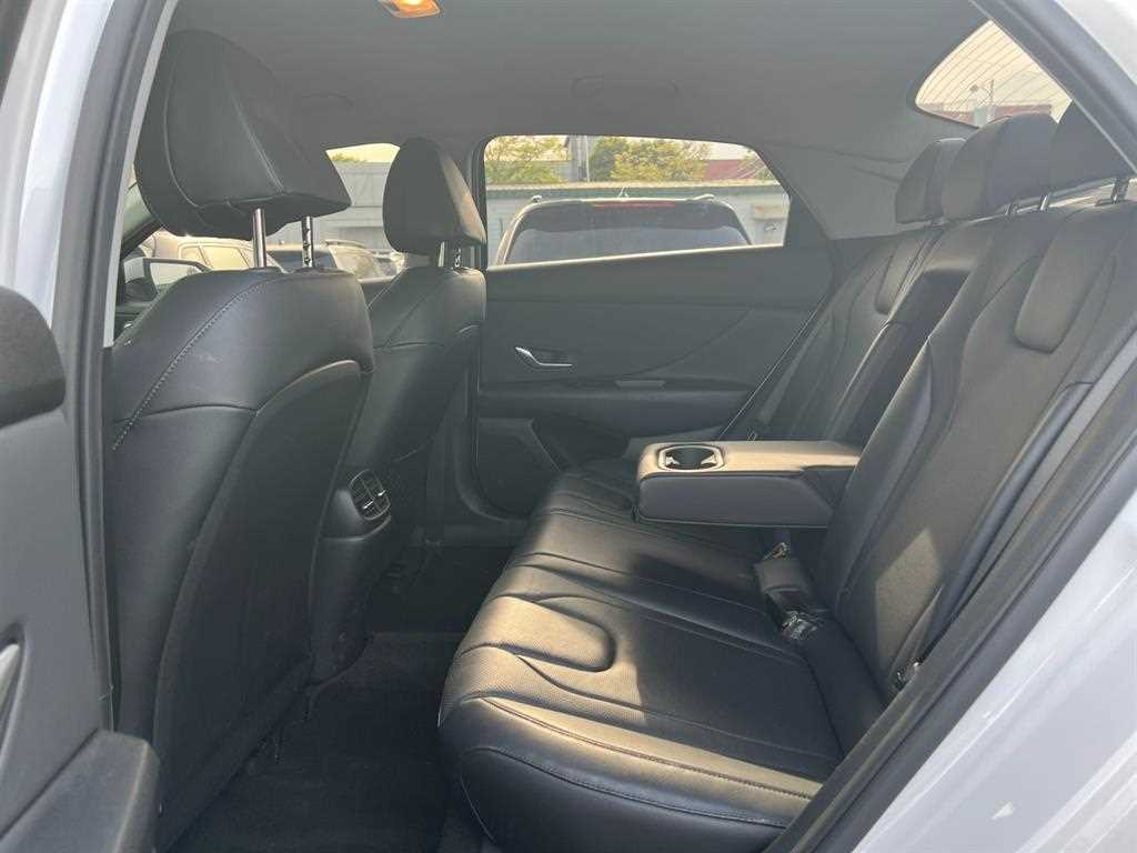 HYUNDAI Avante 2021 Blanco - Importación desde Corea - HF Imports Iquique - Foto 17