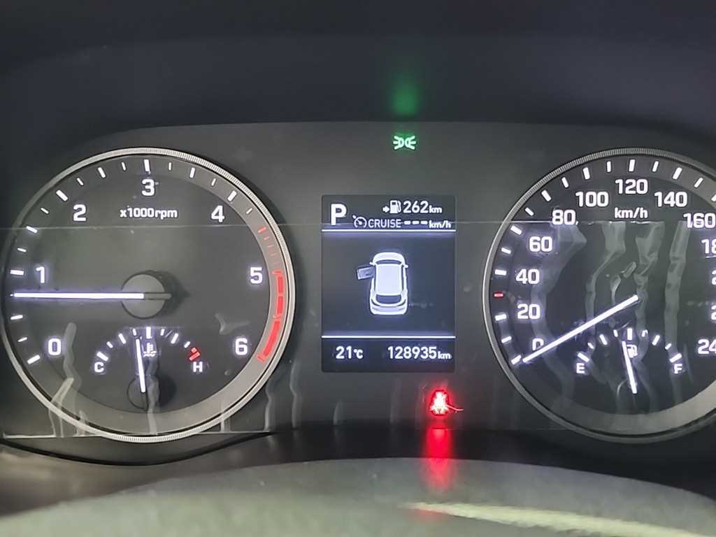 HYUNDAI Tucson - Vista 6