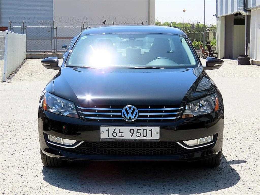 Volkswagen Passat 2013 Negro - Importación desde Corea - HF Imports Iquique - Foto 1