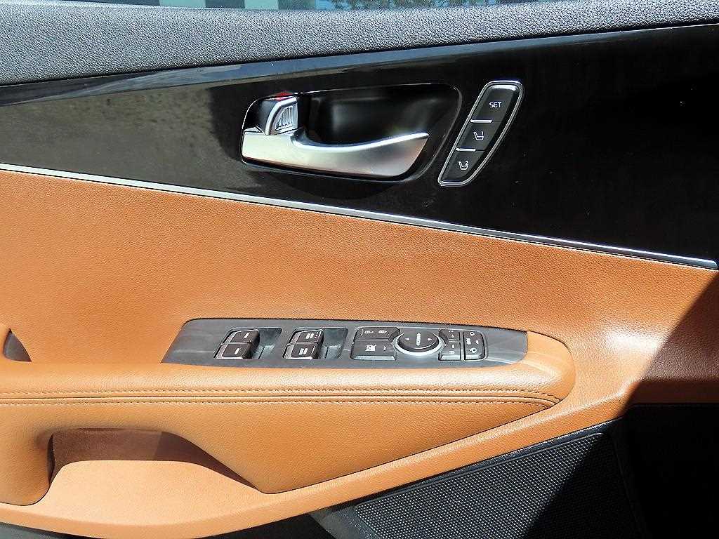 KIA Sorento - Vista 11