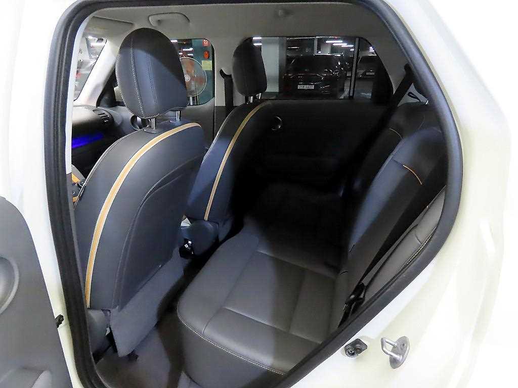 HYUNDAI Casper - Vista 7