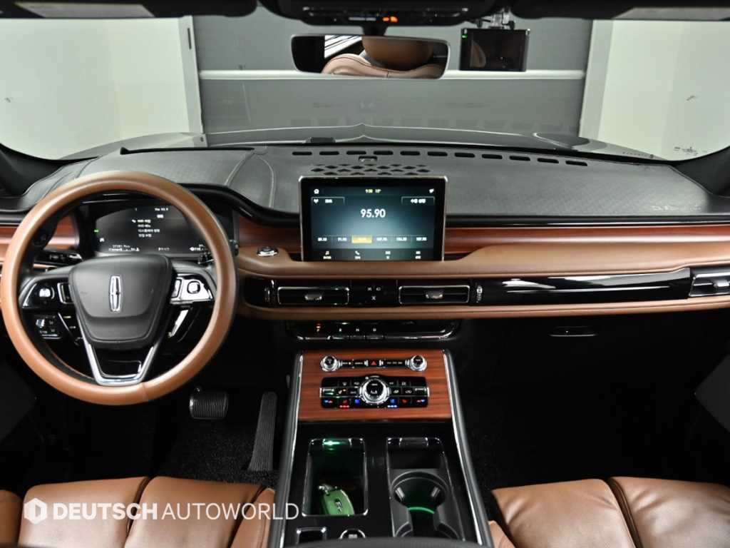 Lincoln Aviator - Vista 7
