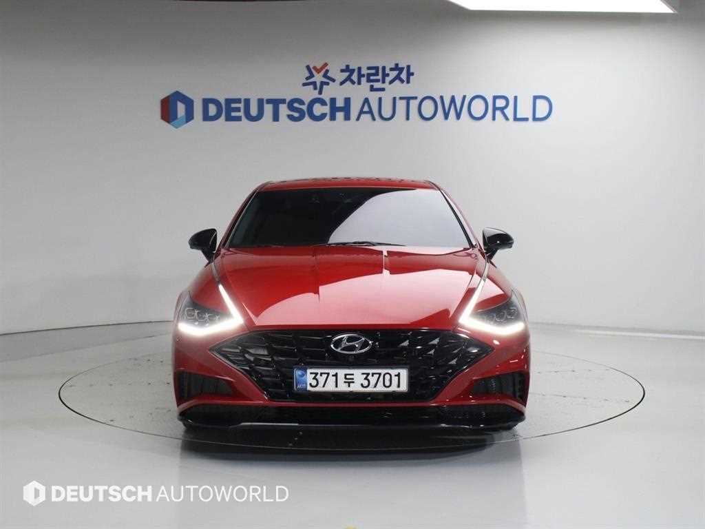 HYUNDAI Sonata - Vista 3