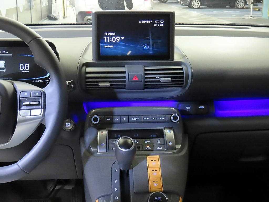 HYUNDAI Casper - Vista 11