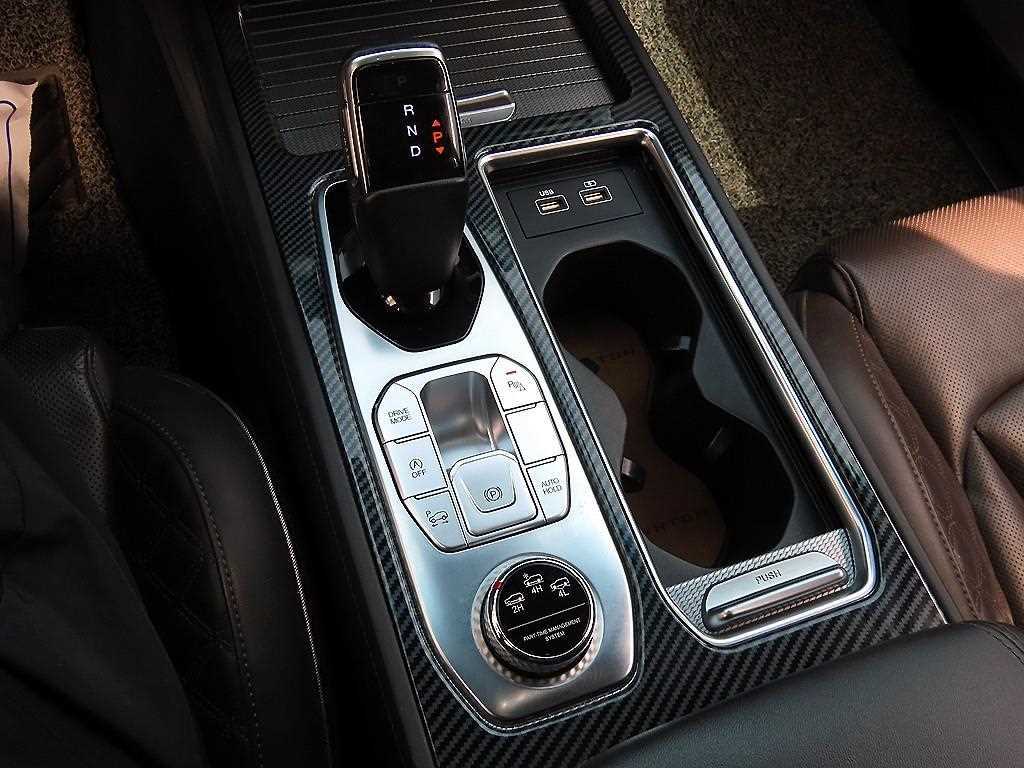 Ssangyong Rexton - Vista 10