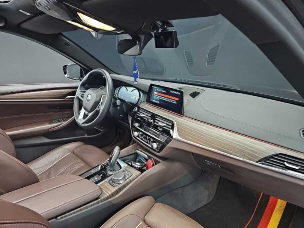 BMW 5 Series 2018 Gris - Importación desde Corea - HF Imports Iquique - Foto 19