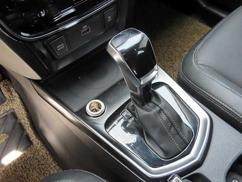 Ssangyong Tivoli - Vista 10