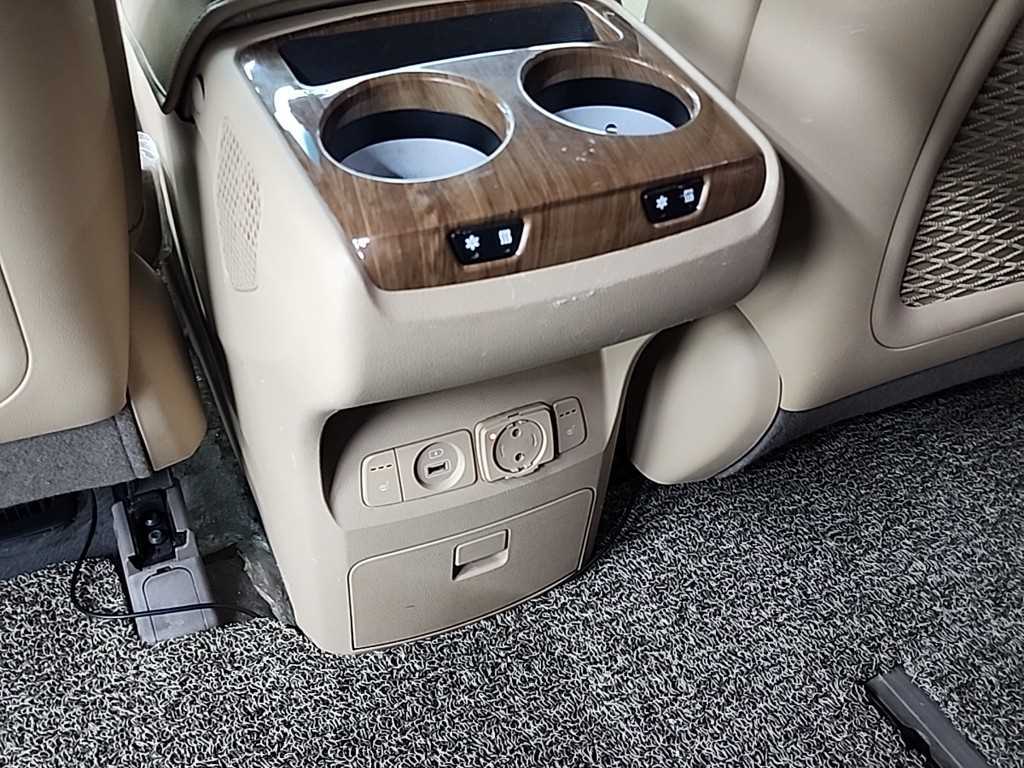 KIA Carnival 2016 Negro - Importación desde Corea - HF Imports Iquique - Foto 14