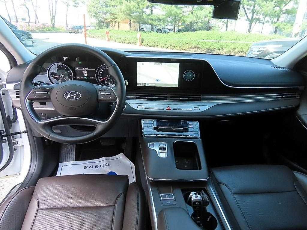 HYUNDAI Grandeur - Vista 7