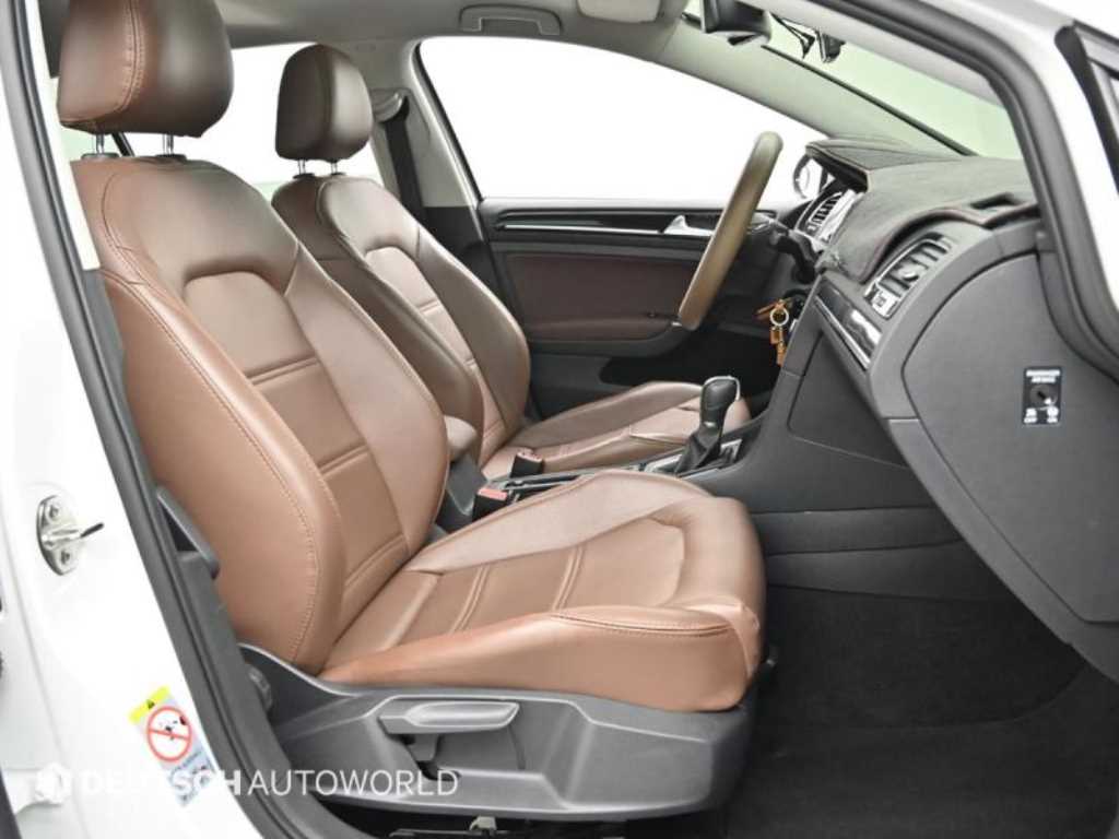 Volkswagen Golf - Vista 10