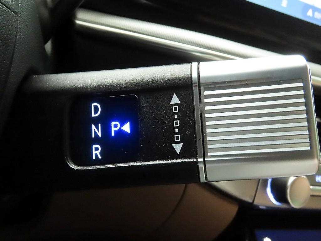 HYUNDAI Grandeur - Vista 10