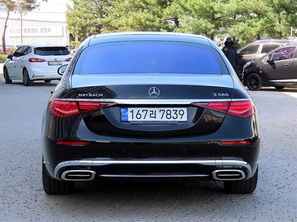 Mercedes Benz S Class - Vista 4